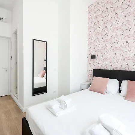 斗兽场酷黑空间住宿加早餐旅馆 4*