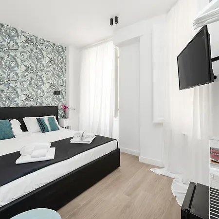Guest house Black Colosseo *