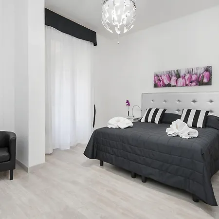 Black Colosseo Guest house Rome