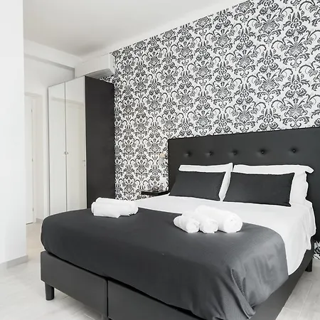 Black Colosseo Guest house *