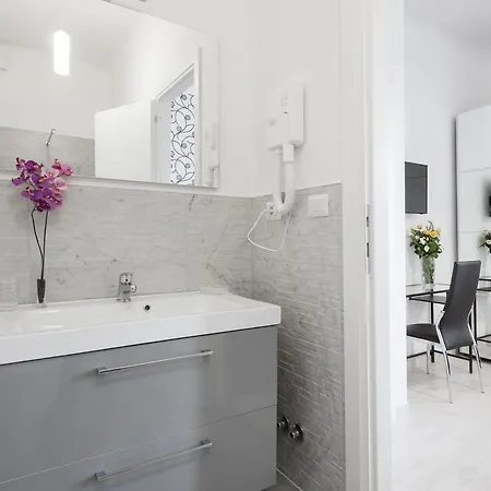 Gasthof Black Colosseo Rom