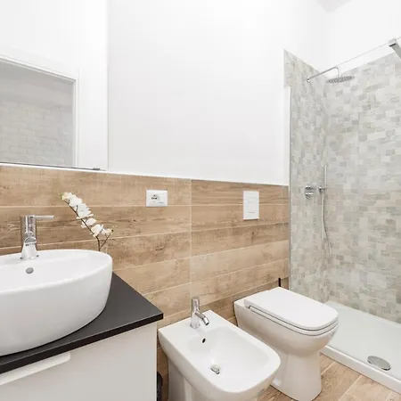 Black Colosseo Guest house
