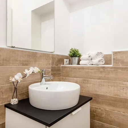 Gasthof Black Colosseo 4*