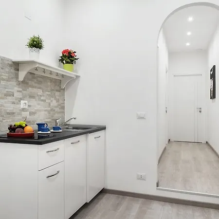 Black Colosseo Konukevi Roma