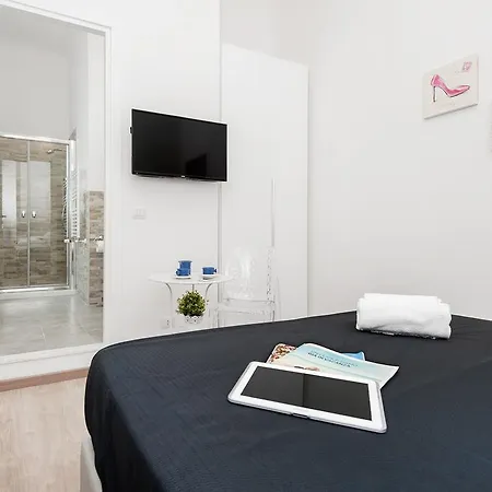 Guest house Black Colosseo 4*