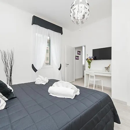 Black Colosseo 4* Roma