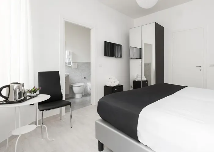 Gasthof Black Colosseo Rom