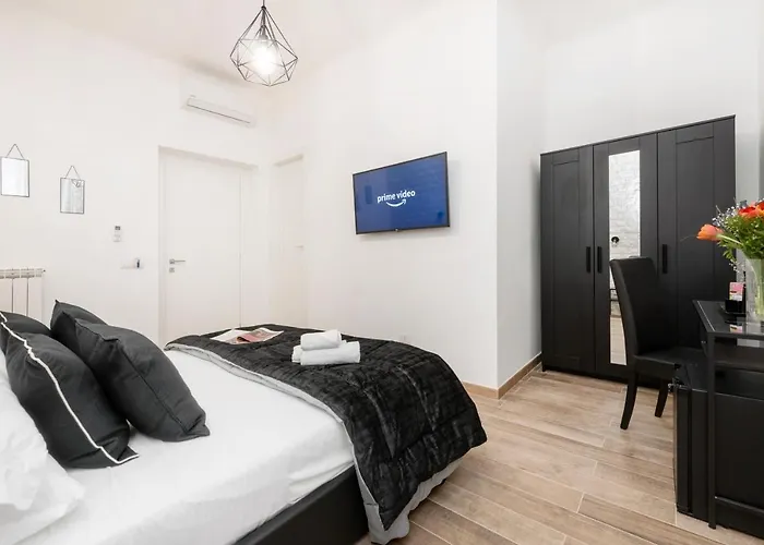 Gasthof Black Colosseo Rom